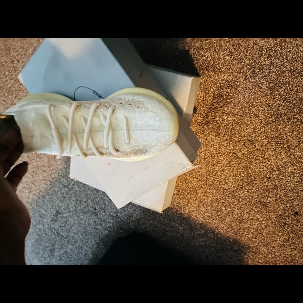 Yezzy 350 glow